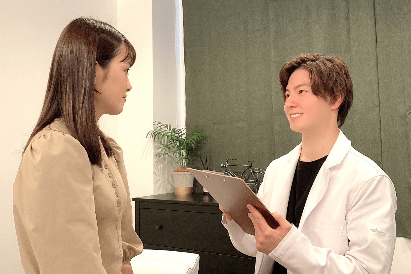 整体師の施術風景